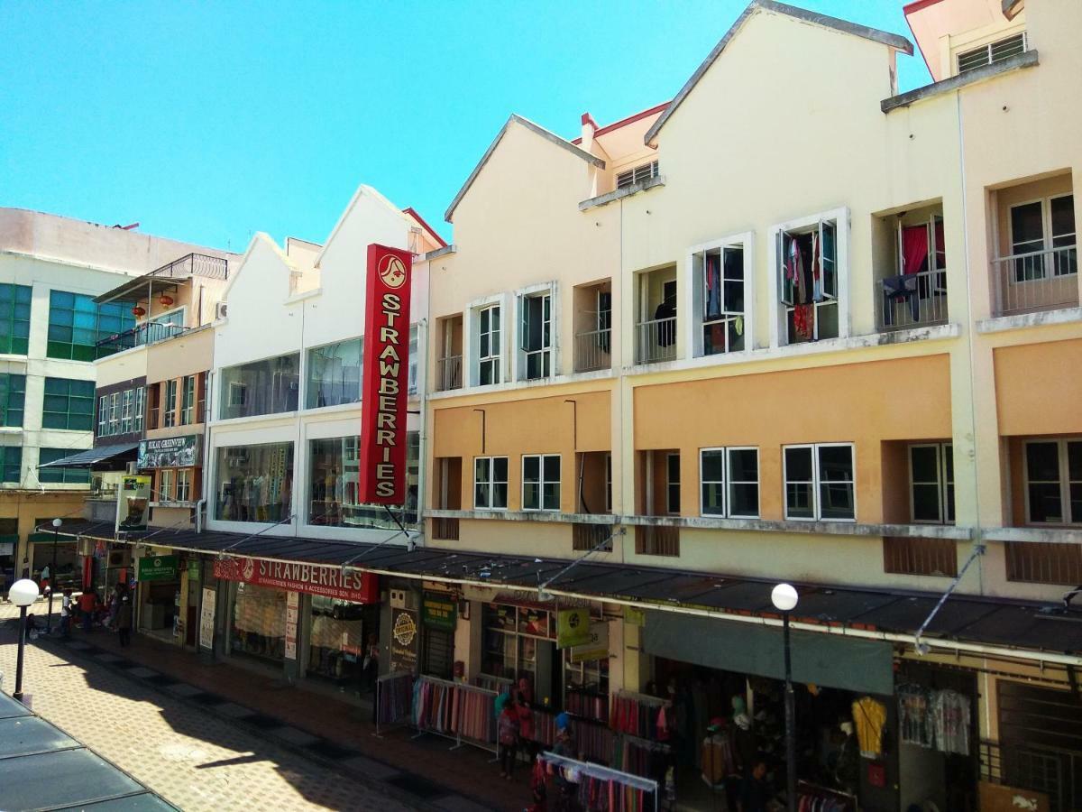 Sandakan Backpackers Hostel ภายนอก รูปภาพ
