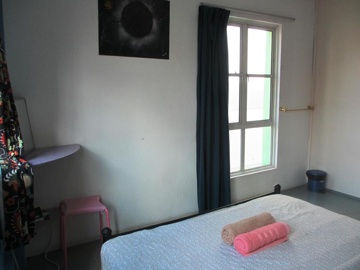 Sandakan Backpackers Hostel ภายนอก รูปภาพ